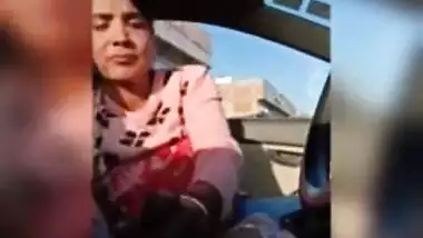 Sexy Punjabi aunty didnt stop doing HANDJOB even after he cums in the public area