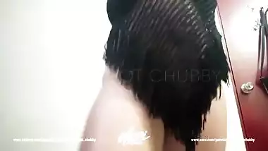 Indian Desi Erotic Dance Video Teasing and Showing her Big Boobs and Hairy Pussy