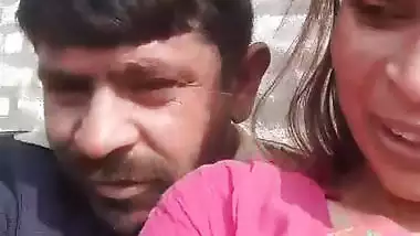 Pakistani bhabhi boob press outdoor by secret lover