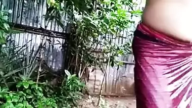 Village wife sexy bath