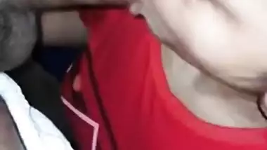 Desi boy manages to fuck Paki wife's mouth in this homemade XXX video